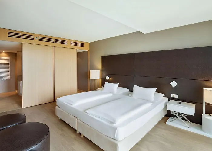 Doubletree By Hilton Schonbrunn 4*