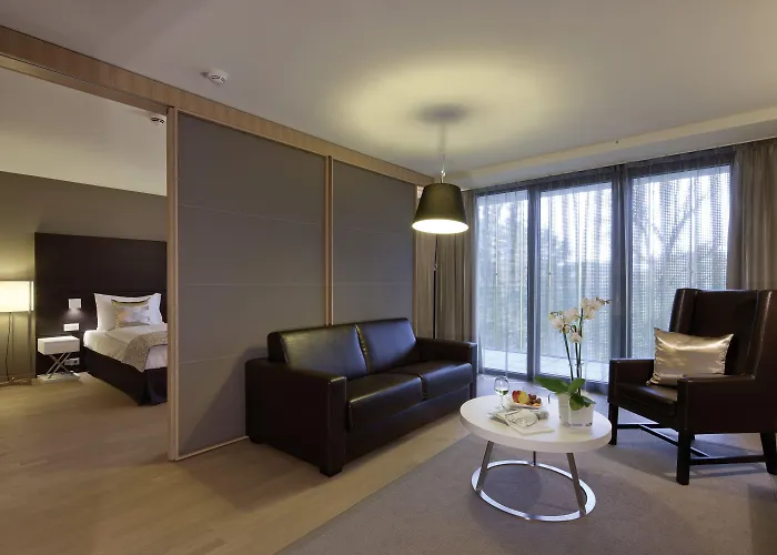 Doubletree By Hilton Schonbrunn Hotel 4*