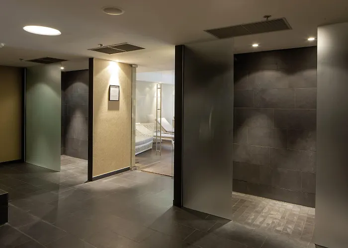 Doubletree By Hilton Schonbrunn 4*