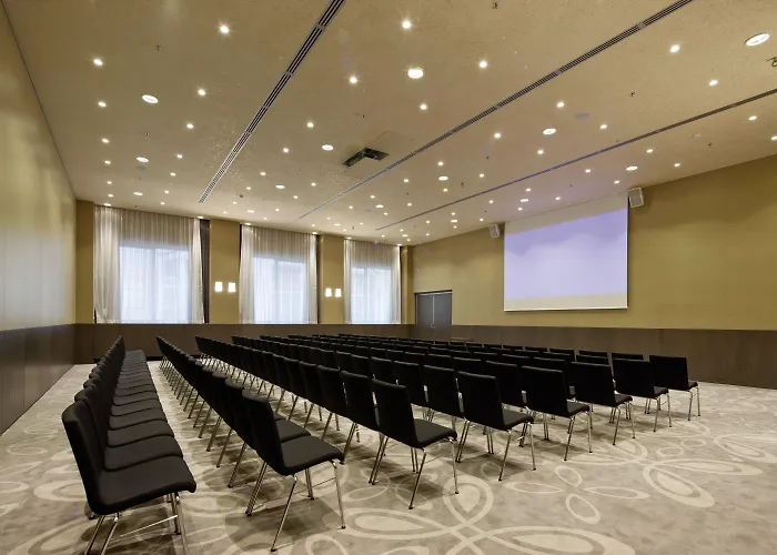 Готель Doubletree By Hilton Schonbrunn Відень