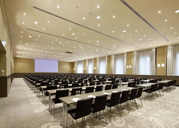 Doubletree By Hilton Schonbrunn Готель Відень