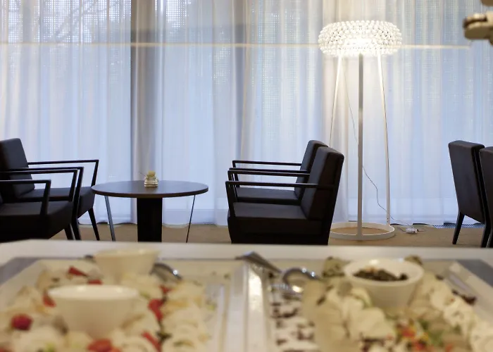 Doubletree By Hilton Schonbrunn Hotel