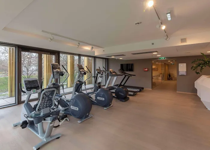 Doubletree By Hilton Schonbrunn Готель 4*