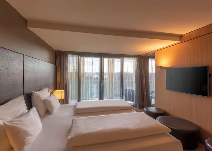 Doubletree By Hilton Schonbrunn Готель